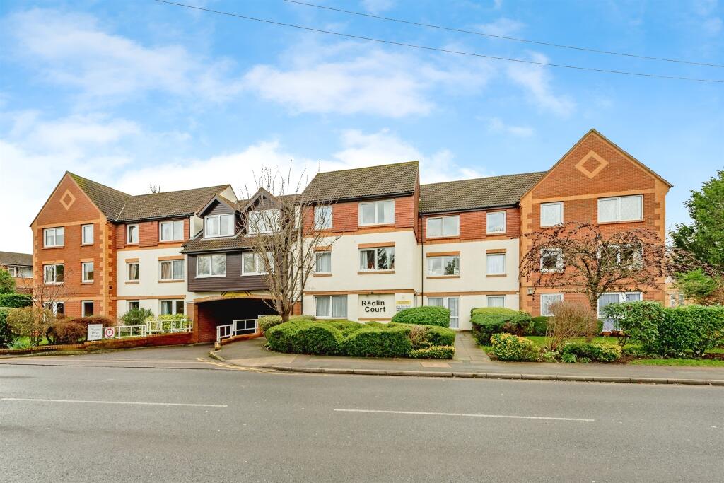 2 bed 1st Floor Flat for rent in Redhill. From Connells - Redhill