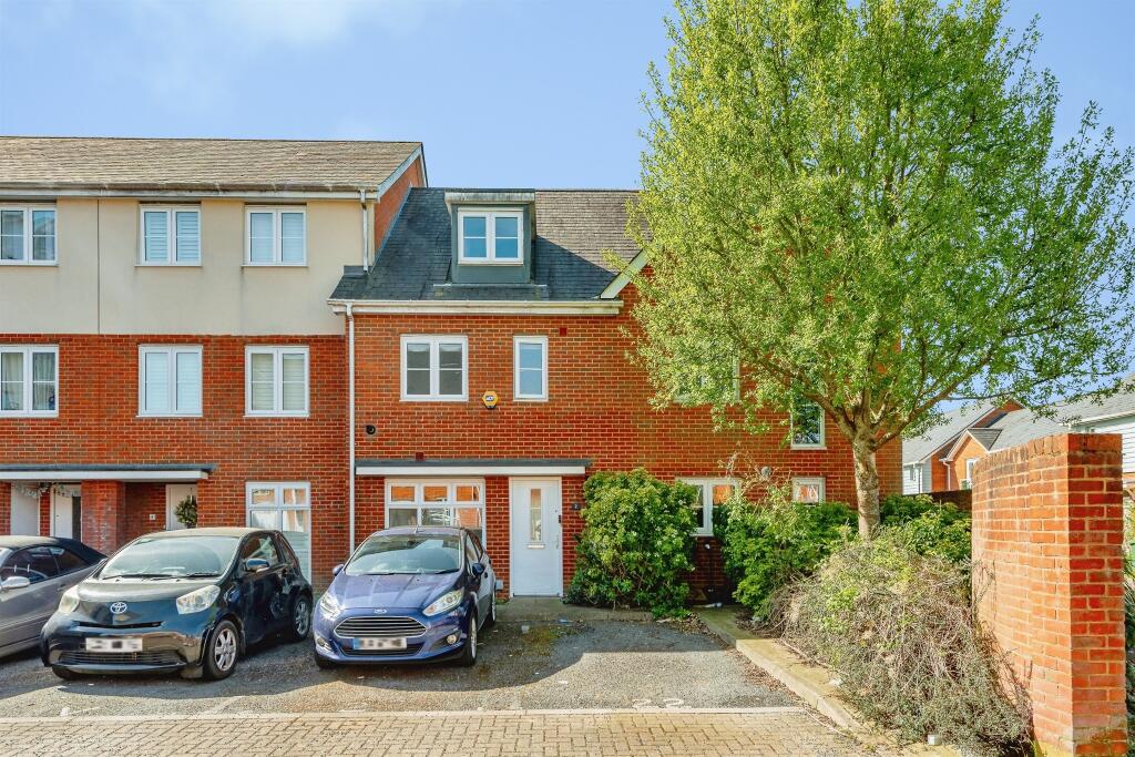 4 bed Mid Terraced House for rent in Redhill. From Connells - Redhill