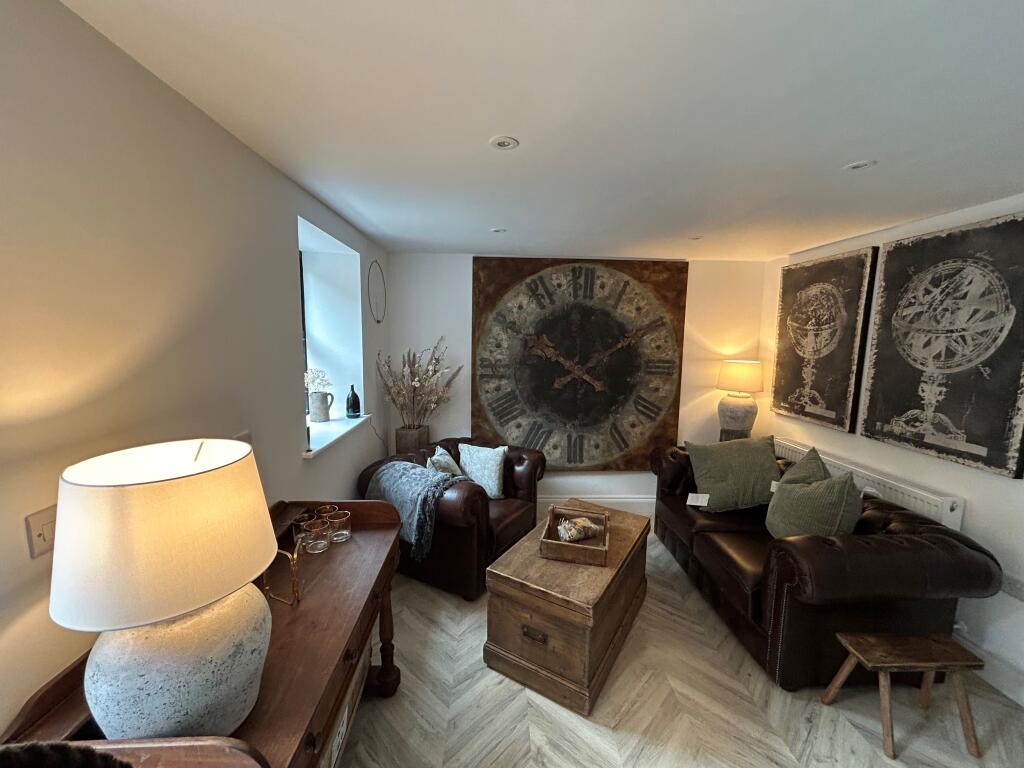 1 bed 1st Floor Flat for rent in Gillingham. From Connells Lettings - Shaftesbury