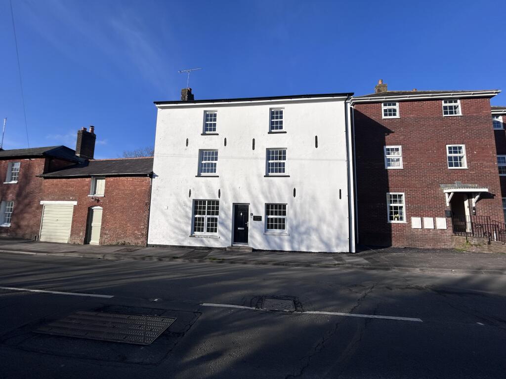 1 bed 1st Floor Flat for rent in Milborne St Andrew. From Connells - Shaftesbury