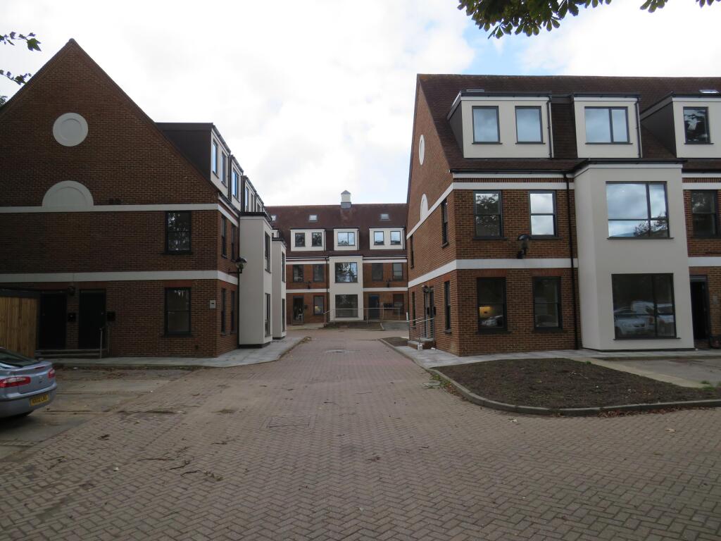 1 bed 1st Floor Flat for rent in Slough. From Connells - Slough