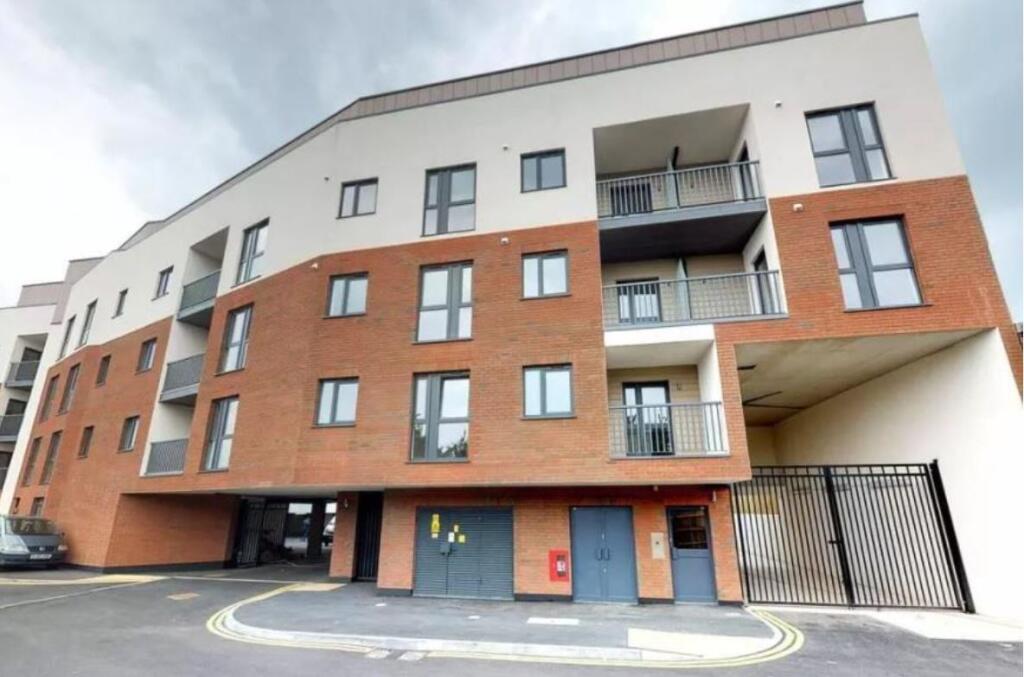 1 bed Apartment for rent in Farnham Royal. From Connells - Slough