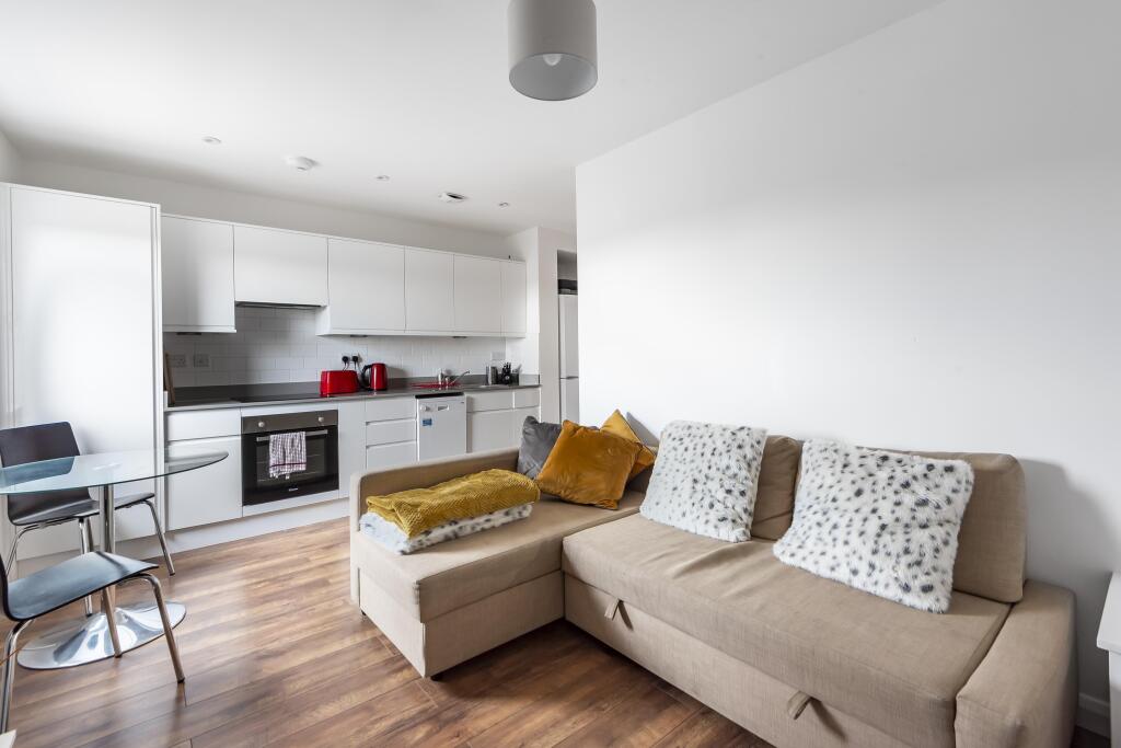 1 bed Apartment for rent in Farnham Royal. From Connells - Slough