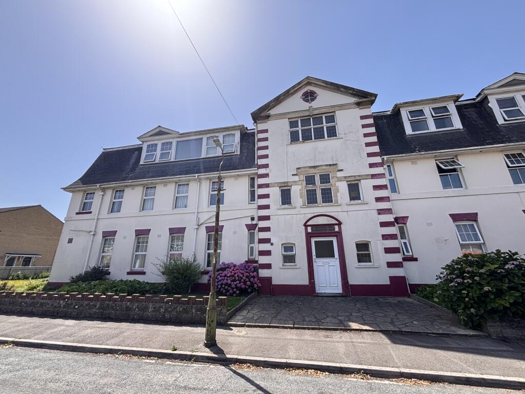 2 bed Apartment for rent in Winkton. From Connells - Southbourne 2 bed Apartment for rent in Winkton. From Connells - Southbourne