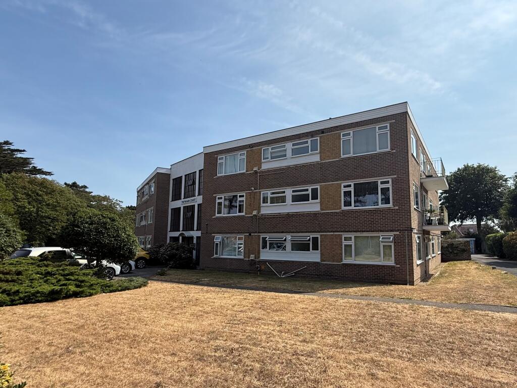 2 bed Apartment for rent in Winkton. From Connells - Southbourne 2 bed Apartment for rent in Winkton. From Connells - Southbourne