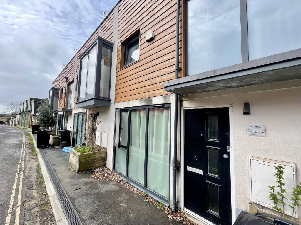 4 bed Town House for rent in Bristol. From Connells Lettings - Southville