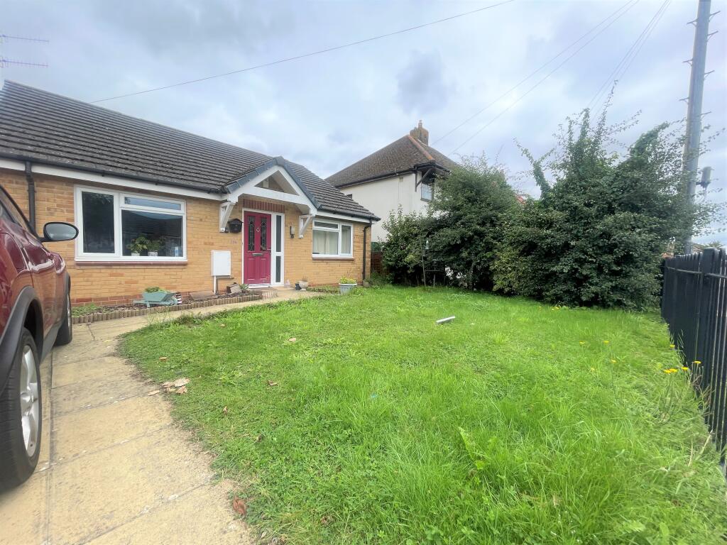 2 bed Bungalow for rent in Ashton Vale. From Connells Lettings - Southville