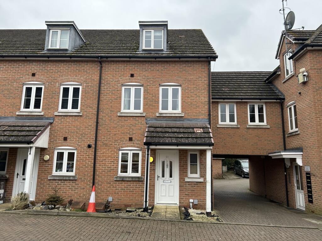4 bed Town House for rent in Frogmore. From Connells - St Albans
