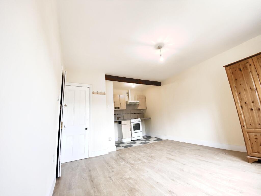 4 bed Studio for rent in Frogmore. From Connells - St Albans 4 bed Studio for rent in Frogmore. From Connells - St Albans