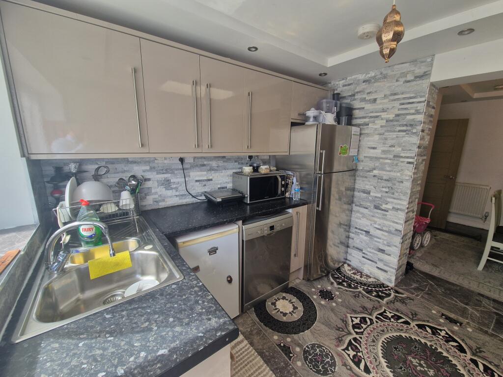 1 bed House (unspecified) for rent in Park Street. From Connells - St Albans