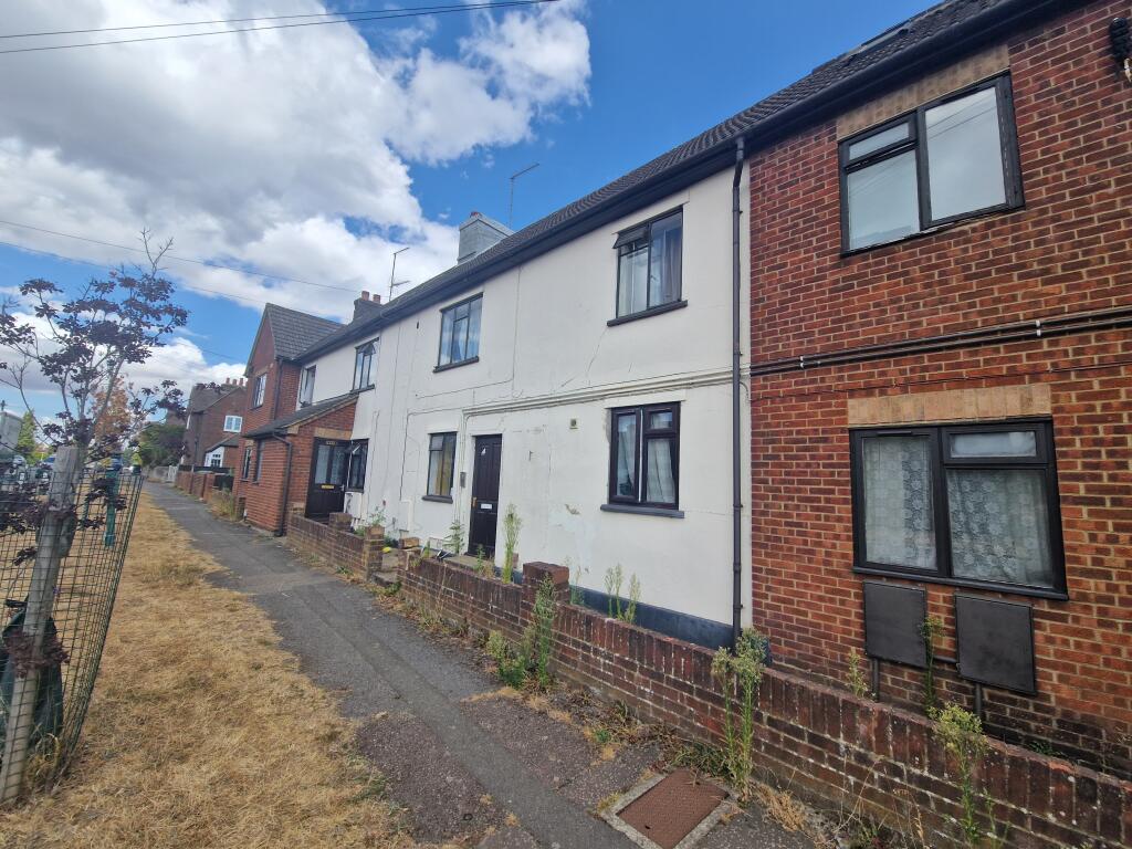4 bed Apartment for rent in Frogmore. From Connells - St Albans