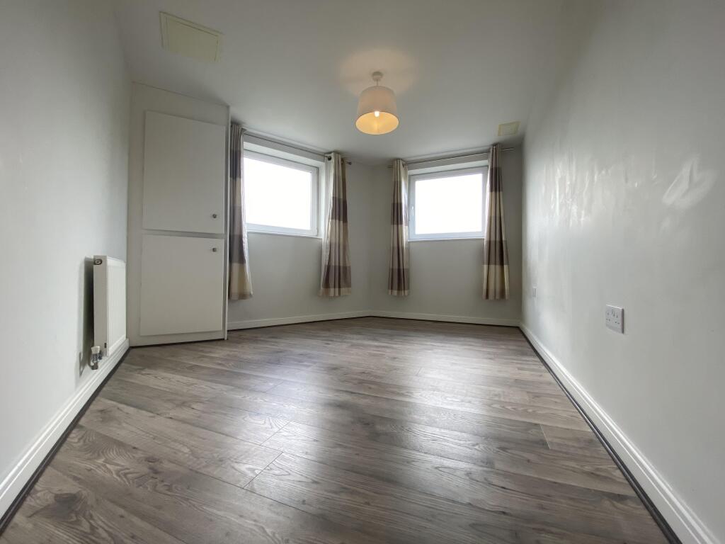 2 bed Apartment for rent in Stratton St Margaret. From Connells - Swindon (North) 2 bed Apartment for rent in Stratton St Margaret. From Connells - Swindon (North)