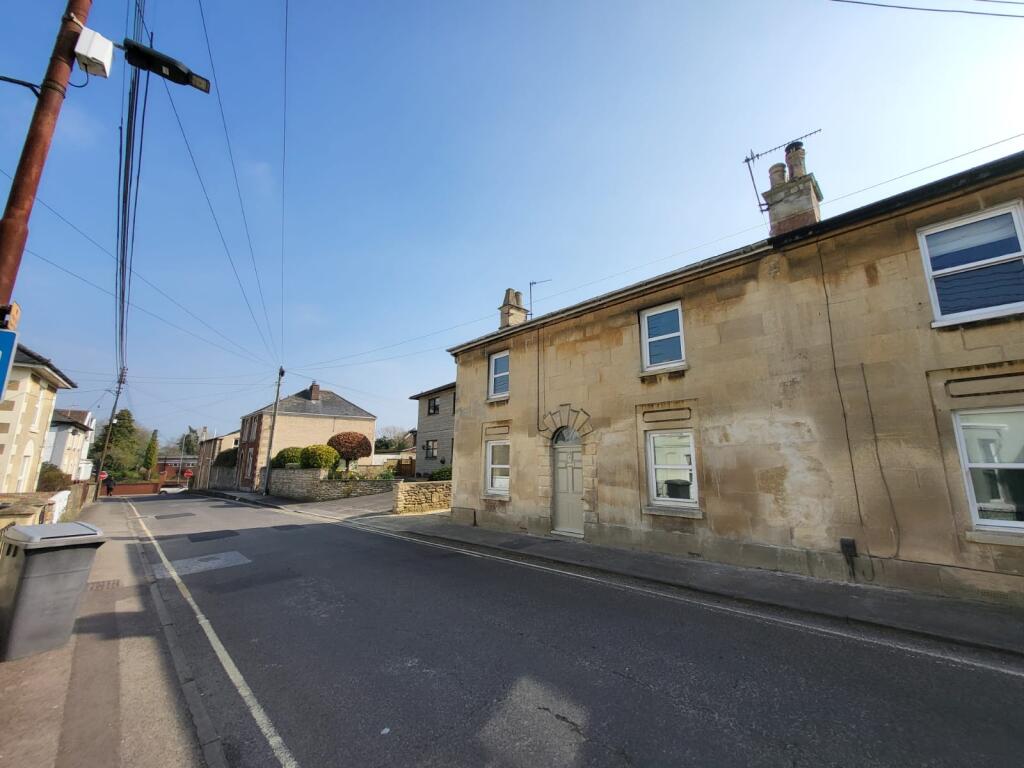 4 bed Detached for rent in Melksham. From Connells - Swindon (North) 4 bed Detached for rent in Melksham. From Connells - Swindon (North)