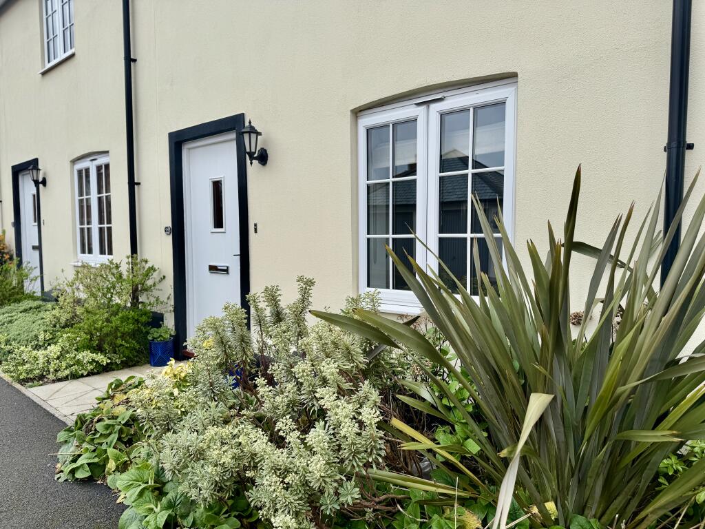2 bed Mid Terraced House for rent in Wellington. From Connells - Taunton