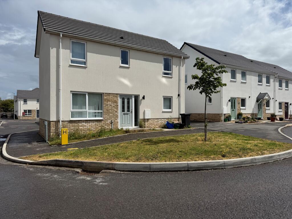3 bed Detached for rent in . From Connells - Taunton