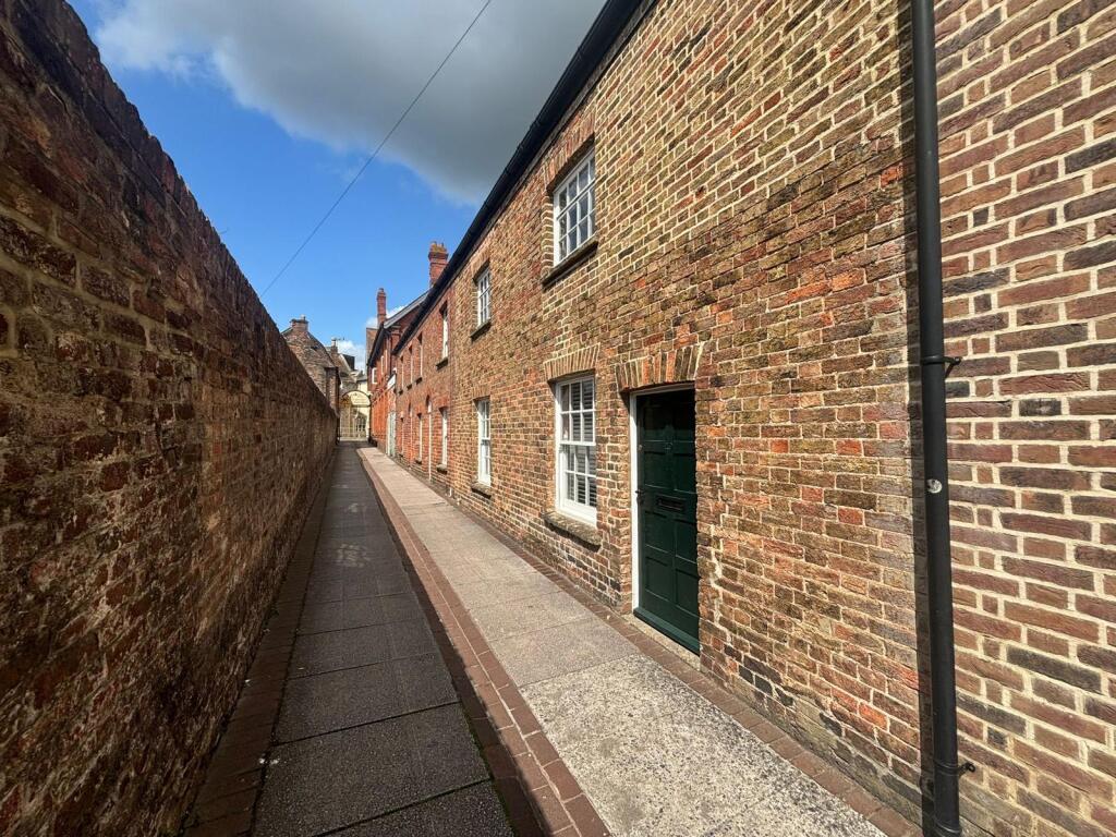 2 bed Cottage for rent in Taunton. From Connells - Taunton