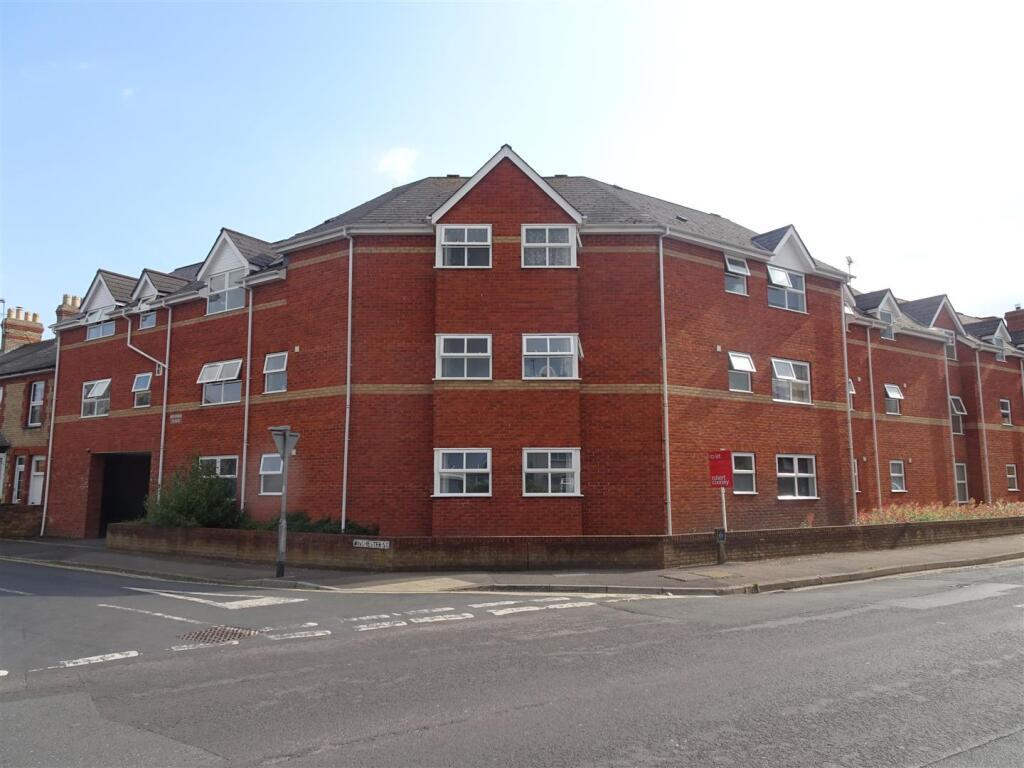2 bed Apartment for rent in Taunton. From Connells - Taunton 2 bed Apartment for rent in Taunton. From Connells - Taunton
