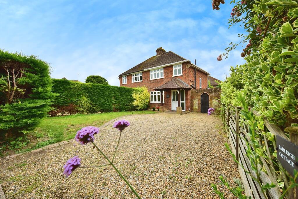 3 bed Semi Detached for rent in Teston. From Connells - West Malling 3 bed Semi Detached for rent in Teston. From Connells - West Malling