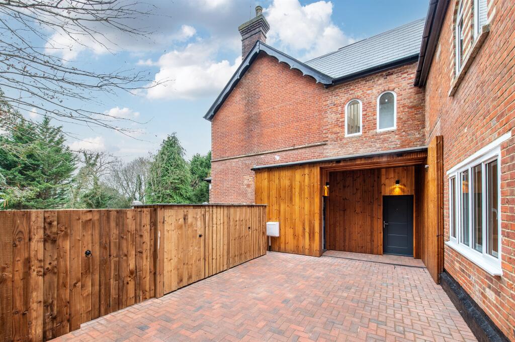 3 bed Semi Detached for rent in West Malling. From Connells - West Malling 3 bed Semi Detached for rent in West Malling. From Connells - West Malling