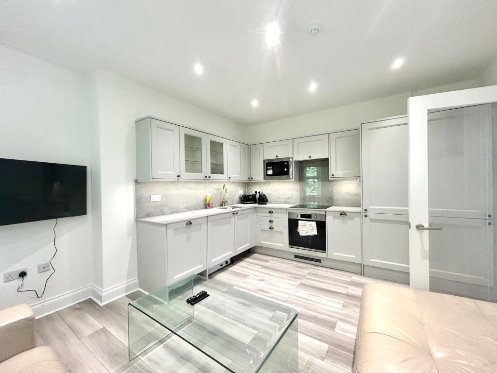 2 bed Apartment for rent in Bournemouth. From Connells - Winton