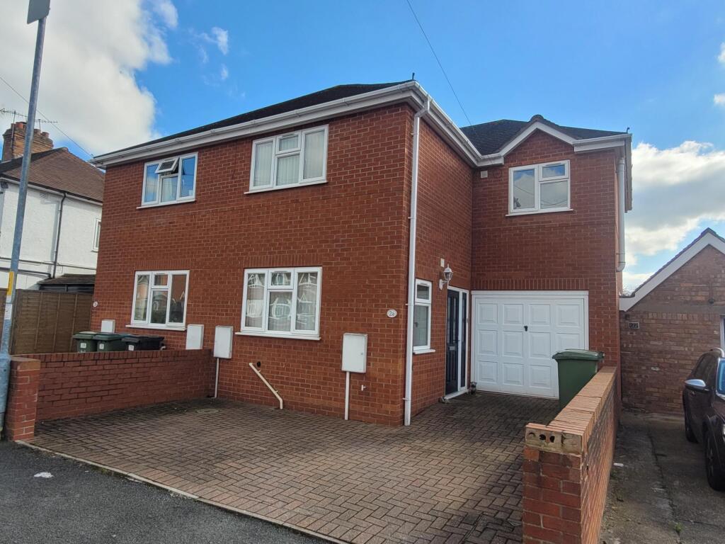 3 bed Semi Detached for rent in Worcester. From Connells - Worcester
