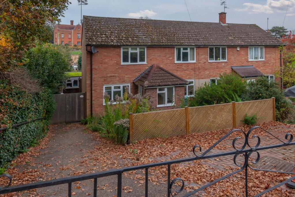 4 bed Semi Detached for rent in Woodbridge. From Cornerstone Residential - Woodbridge