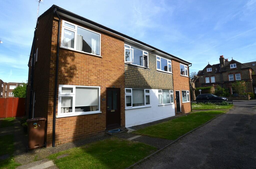 2 bed Maisonette for rent in Ruxley. From Drewery Property Services