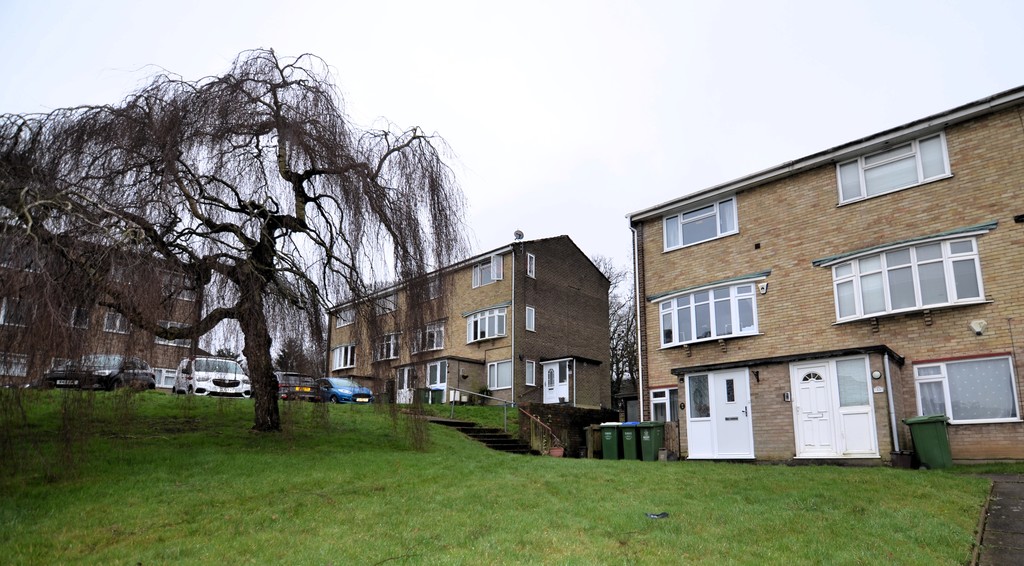 2 bed Flat/Apartment for rent in Ruxley. From Drewery Property Services - Sidcup
