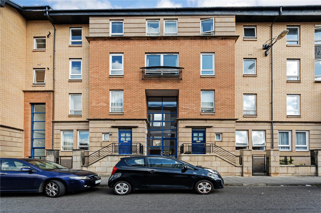 3 bed 1st Floor Flat for rent in Glasgow. From Countrywide Residential Lettings - Glasgow
