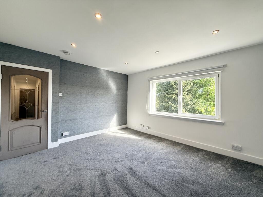 3 bed 1st Floor Flat for rent in Wishaw. From Countrywide - Glasgow City Living