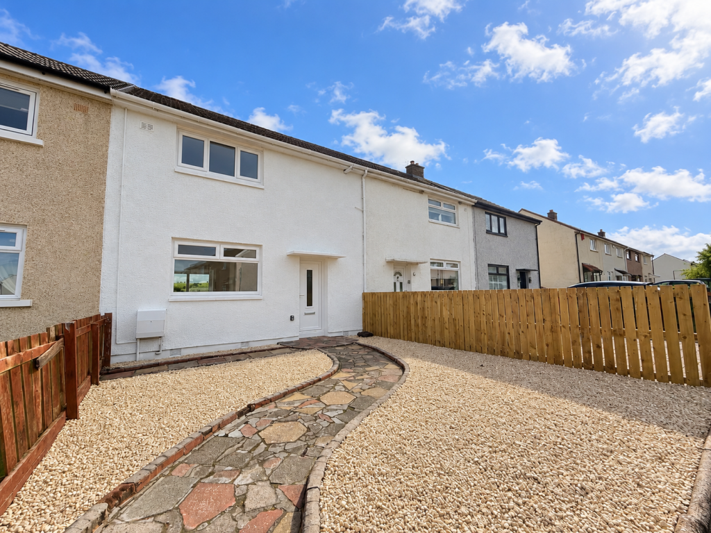 2 bed Mid Terraced House for rent in Cumnock. From Countrywide - Glasgow City Living