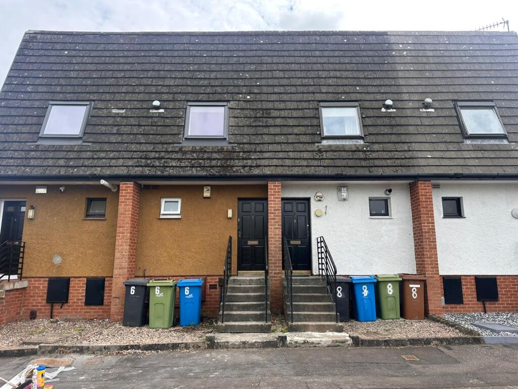 1 bed Mid Terraced House for rent in Waterfoot. From Countrywide - Hamilton