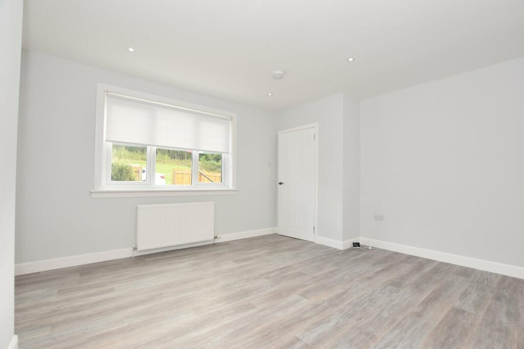 2 bed Apartment for rent in Cairns. From Countrywide - Hamilton