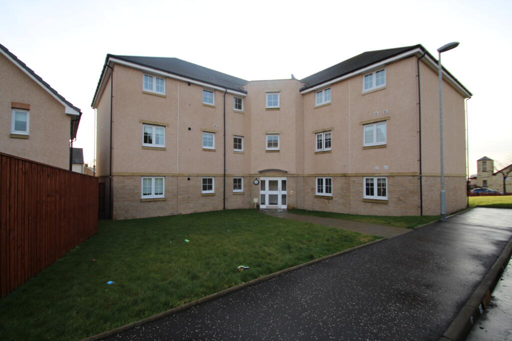 2 bed 1st Floor Flat for rent in Caldercruix. From Countrywide - Hamilton
