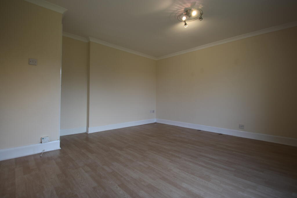 2 bed 1st Floor Flat for rent in Cumbernauld. From Countrywide - Hamilton
