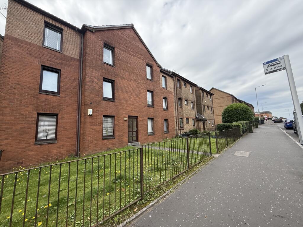2 bed 1st Floor Flat for rent in Clydebank. From Countrywide - West End