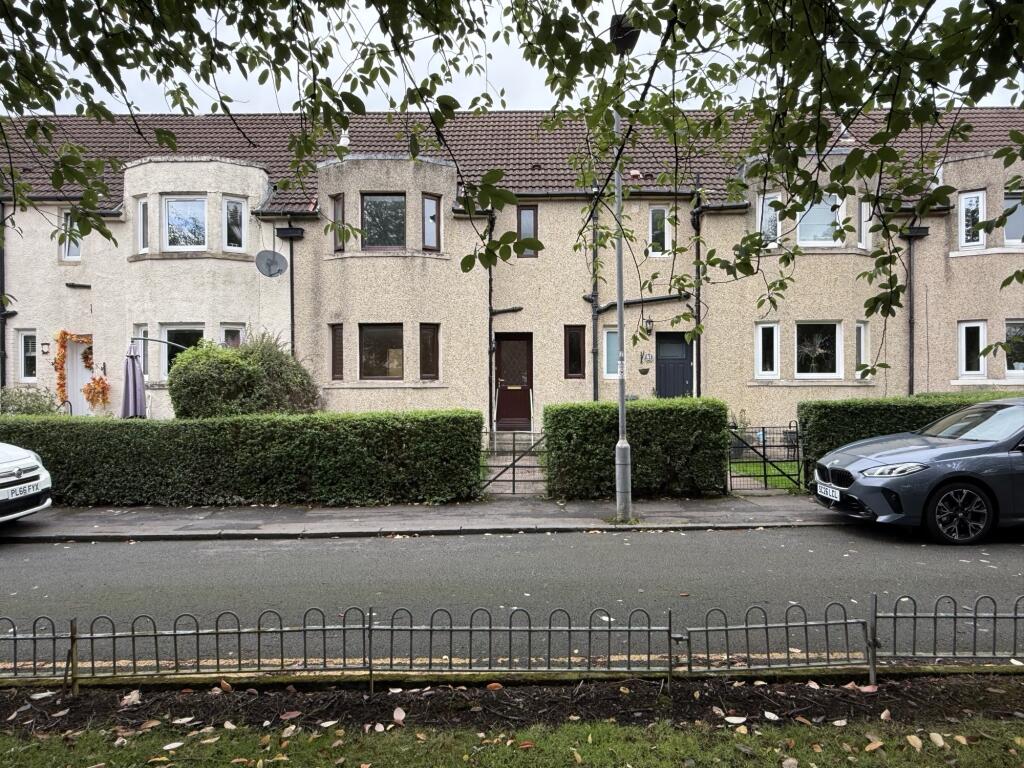 4 bed Mid Terraced House for rent in Rutherglen. From Countrywide - West End 4 bed Mid Terraced House for rent in Rutherglen. From Countrywide - West End