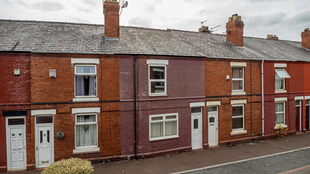 2 bed Mid Terraced House for rent in Higher Walton. From Cowdel Clarke - Stockton Heath