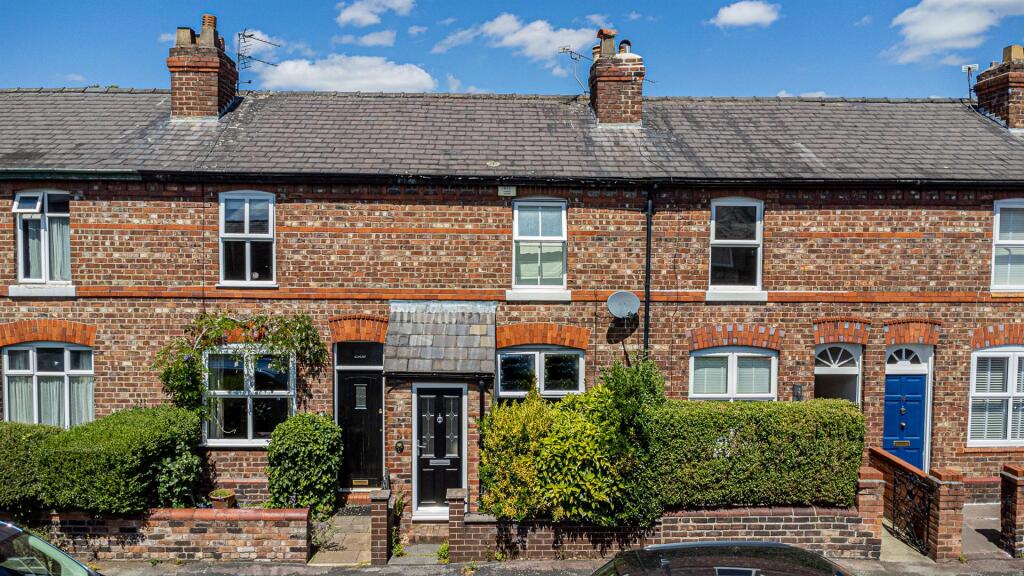 2 bed Mid Terraced House for rent in Warrington. From Cowdel Clarke - Stockton Heath