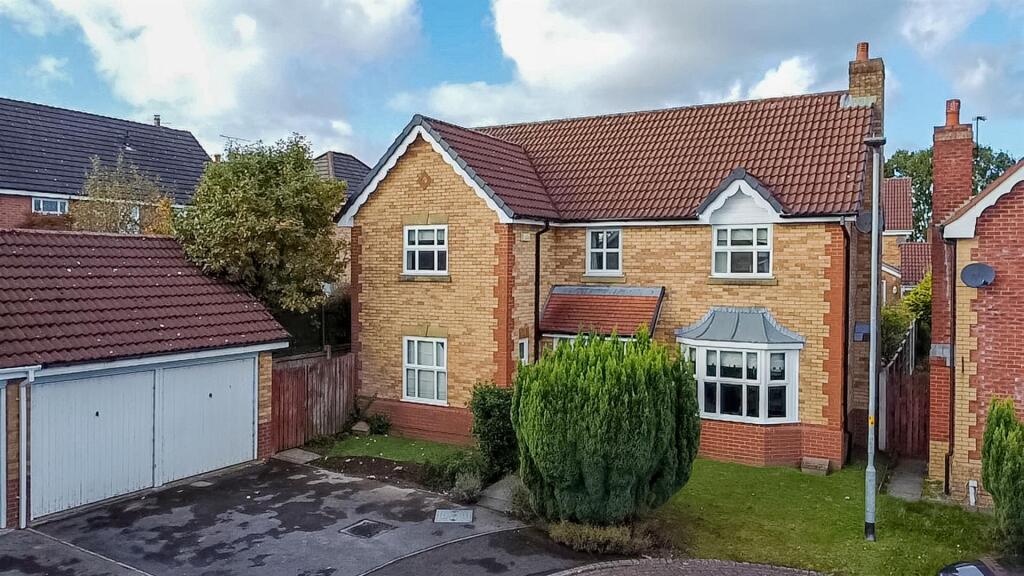 4 bed Detached for rent in Warrington. From Cowdel Clarke - Stockton Heath