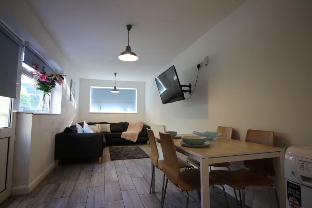 8 bed Detached for rent in Cardiff. From CPS Homes - Cardiff 8 bed Detached for rent in Cardiff. From CPS Homes - Cardiff