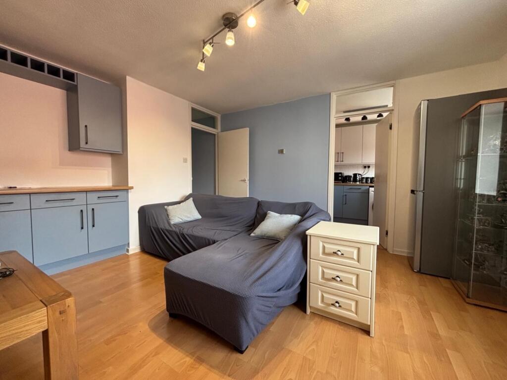 1 bed 1st Floor Flat for rent in Cardiff. From CPS Homes - Cardiff