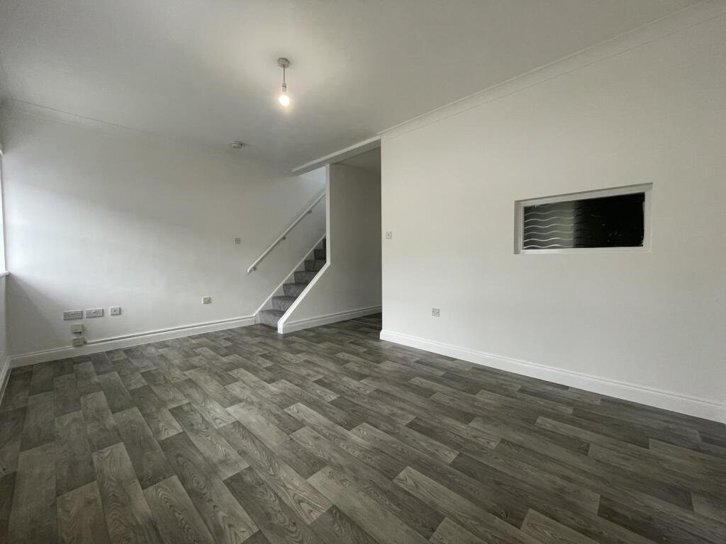 2 bed Mid Terraced House for rent in Cardiff. From CPS Homes - Cardiff