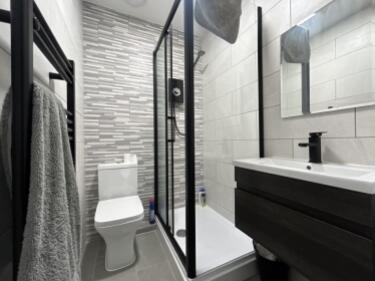 3 bed Mid Terraced House for rent in Cardiff. From CPS Homes - Cardiff