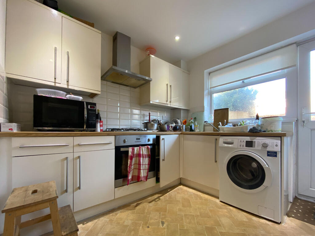 3 bed Detached for rent in Castleton. From CPS Homes - Cardiff
