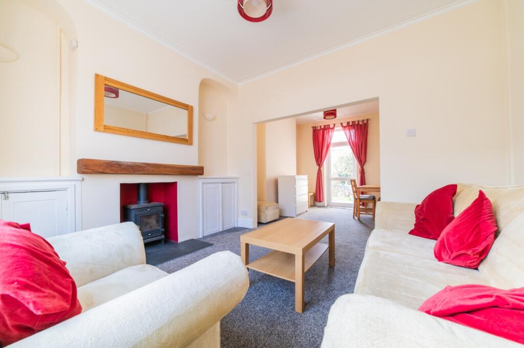 3 bed Mid Terraced House for rent in Cardiff. From CPS Homes - Cardiff