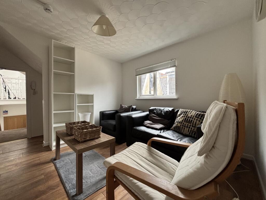 2 bed Mid Terraced House for rent in Cardiff. From CPS Homes - Cardiff