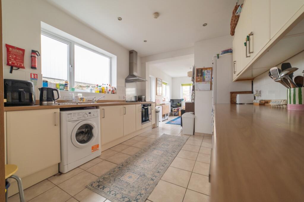 4 bed Mid Terraced House for rent in Cardiff. From CPS Homes - Cardiff 4 bed Mid Terraced House for rent in Cardiff. From CPS Homes - Cardiff