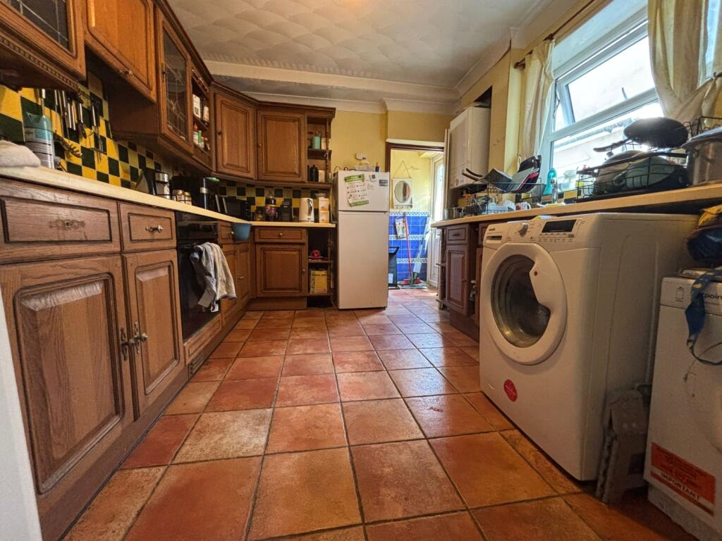 4 bed Mid Terraced House for rent in Cardiff. From CPS Homes - Cardiff 4 bed Mid Terraced House for rent in Cardiff. From CPS Homes - Cardiff