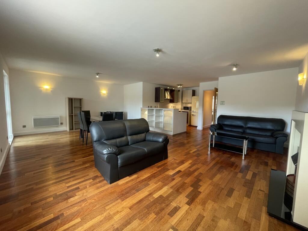 2 bed 1st Floor Flat for rent in Cardiff. From CPS Homes - Cardiff